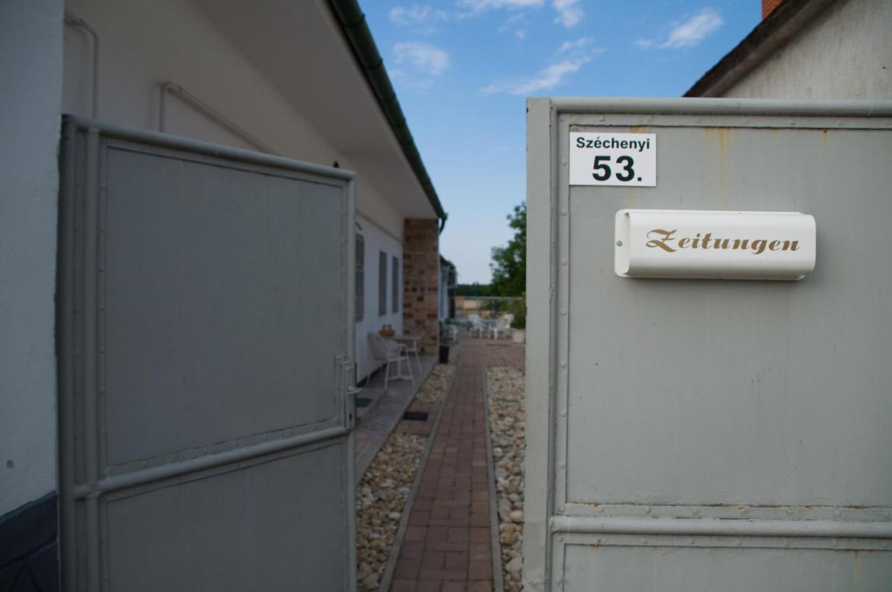 Ferienwohnung Notas Tuecsoek Vendeghaz Agyagosszergény Exterior foto