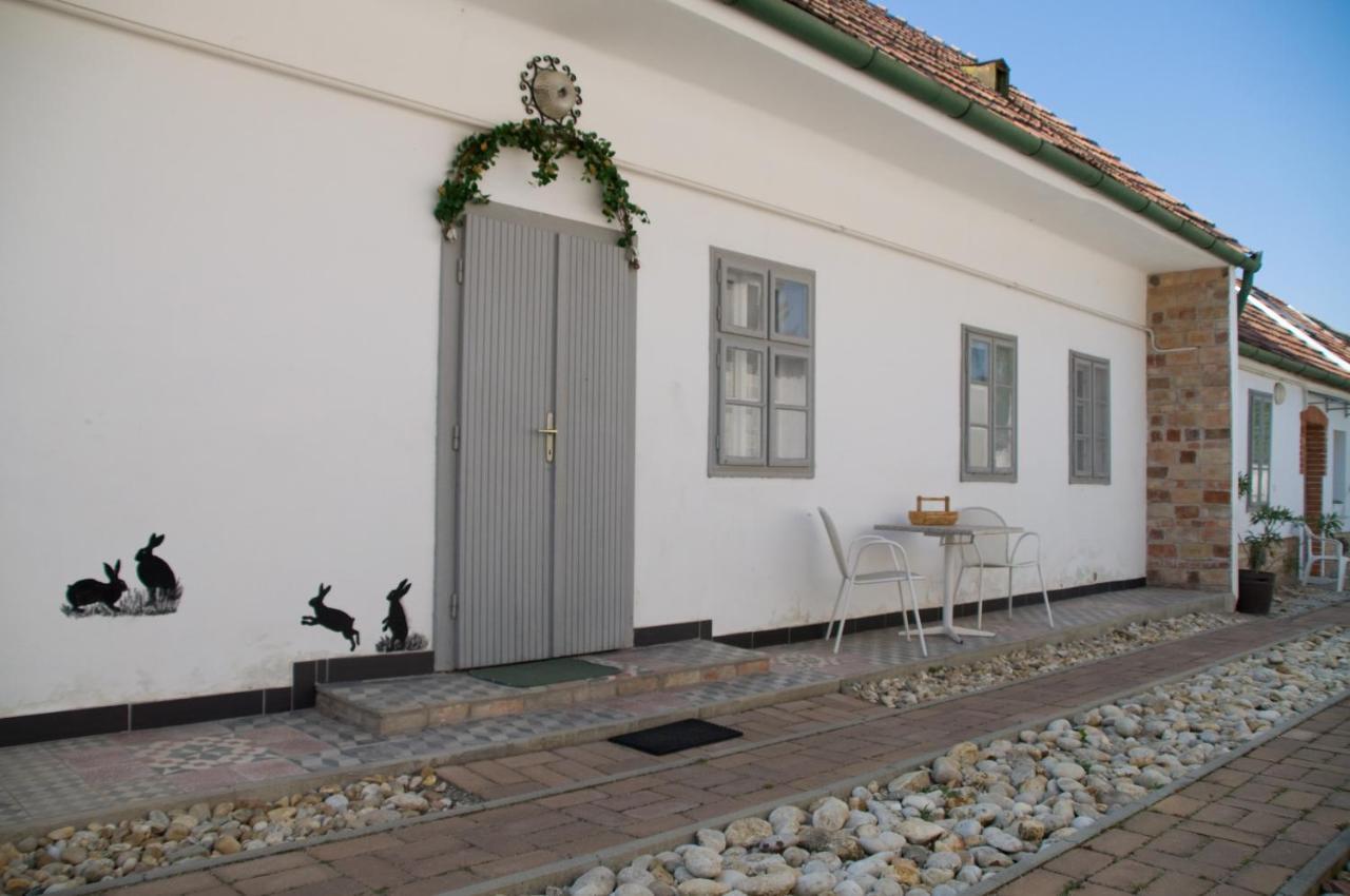 Ferienwohnung Notas Tuecsoek Vendeghaz Agyagosszergény Exterior foto